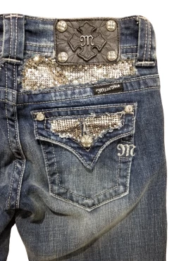 Get Glowing Skinny Jeans -Women Clothing Store Blank1050x1575 4 f6f3d84e ec91 4be6 9d1d 24b0ca5f6bbd