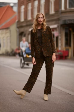 Cream Unagi OZ Blazer