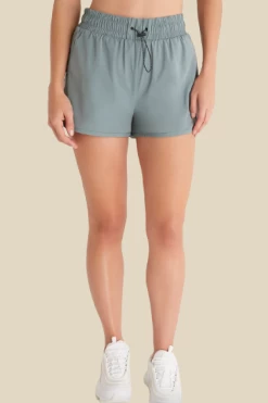 Women Clothing Store 15 Freestyle Short