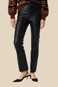 Soaked In Luxury Kaylee Straight