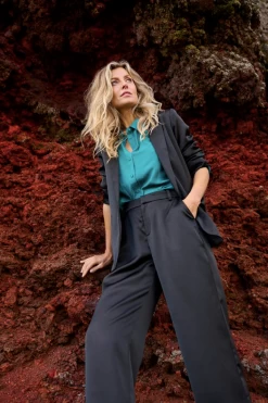 Cream Cocamia Sateen Blazer -Women Clothing Store ProductImagecopy44 2023 10 13T164957.306 9839cf27 c322 4f2f 8951 98bcebc24f5f