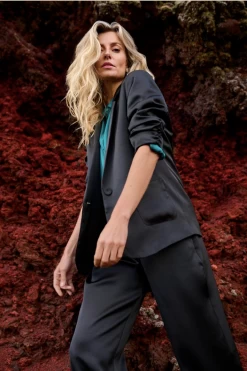 Cream Cocamia Sateen Blazer -Women Clothing Store ProductImagecopy44 2023 10 13T165021.902 884e570d 1cbf 4e2a ac61 29d985ae382f