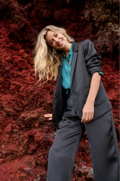 Cream Cocamia Sateen Blazer -Women Clothing Store ProductImagecopy44 2023 10 13T165032.427 e87103c8 d51b 4e2a b35e 5f17add3d210